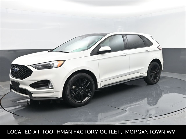 2022 Star White Metallic Tri-Coat Ford Edge ST Line SUV