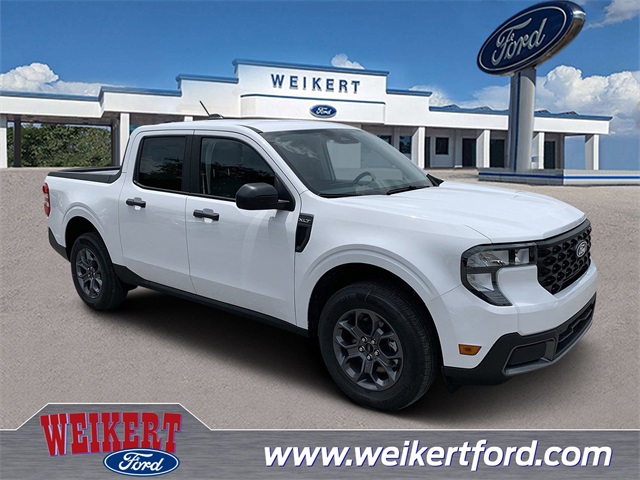 2025 Oxford White Ford Maverick XLT Truck