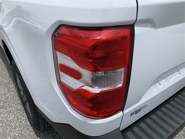 2025 Oxford White Ford Maverick XLT FWD Truck
