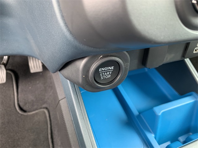 2025 Oxford White Ford Maverick XLT FWD Truck