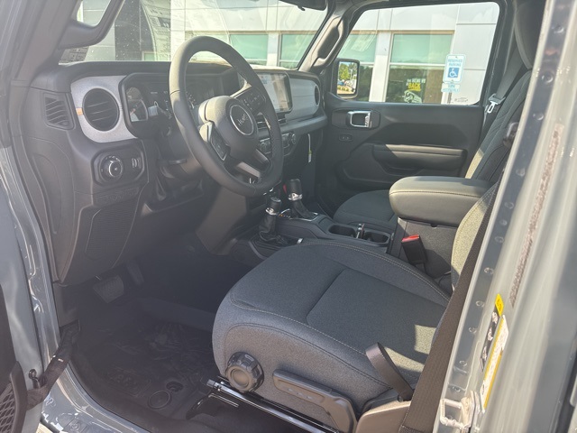 2025 Jeep Wrangler Sport S photo 10