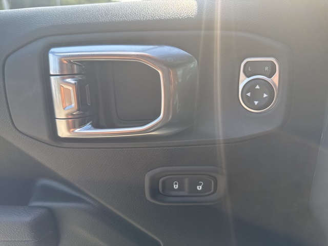 2025 Jeep Wrangler Sport S photo 11