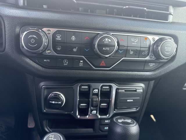 2025 Jeep Wrangler Sport S photo 20