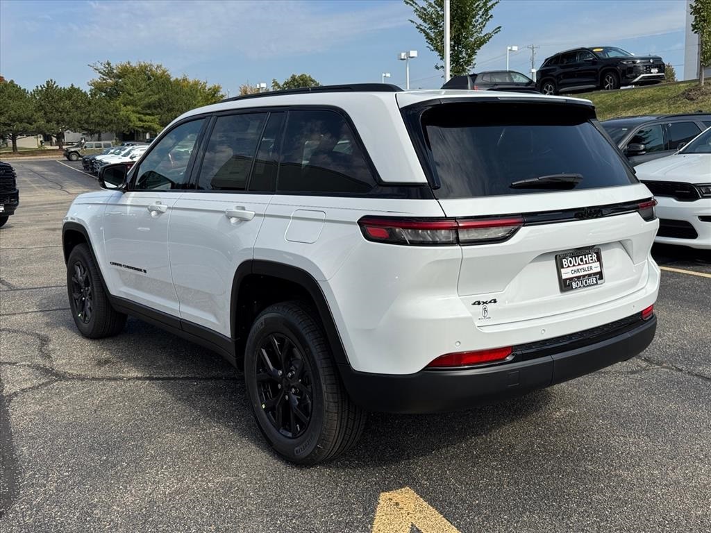 2025 Jeep Grand Cherokee Altitude X photo 3