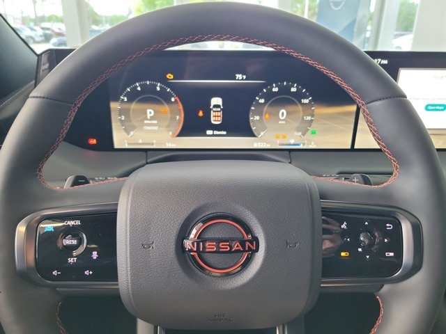 2025 White / Black Nissan Armada PRO-4X 4X4 SUV