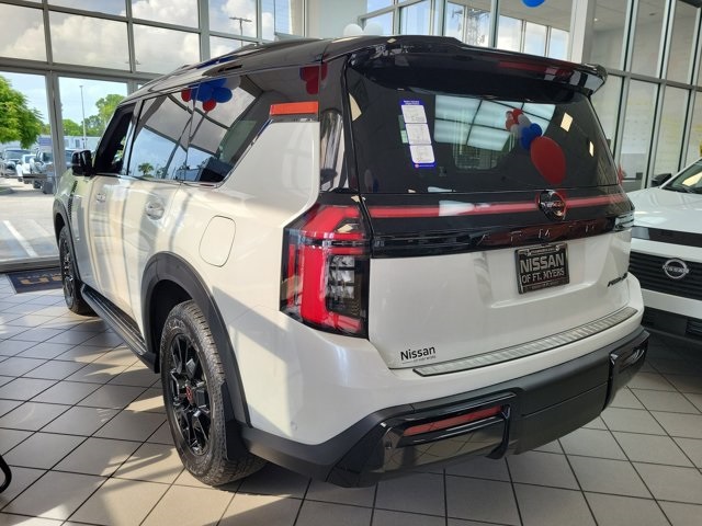 2025 White / Black Nissan Armada PRO-4X 4X4 SUV