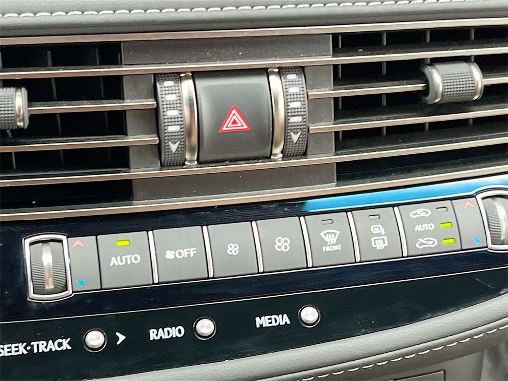 2021 Lexus LS 500 photo 14