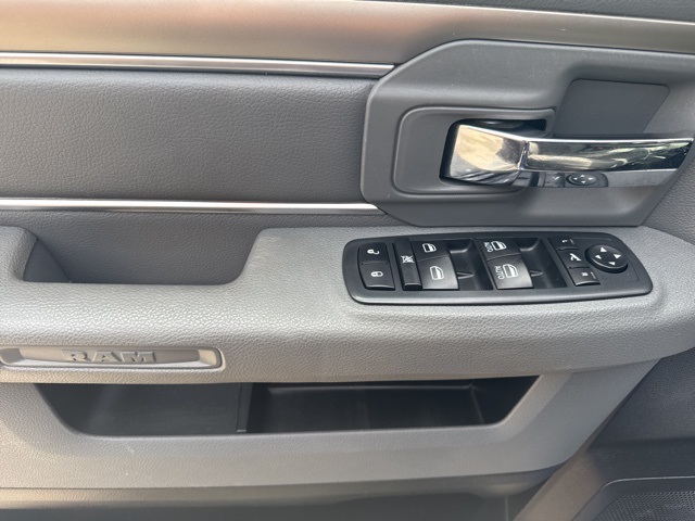2019 Ram 1500 Classic Big Horn photo 13