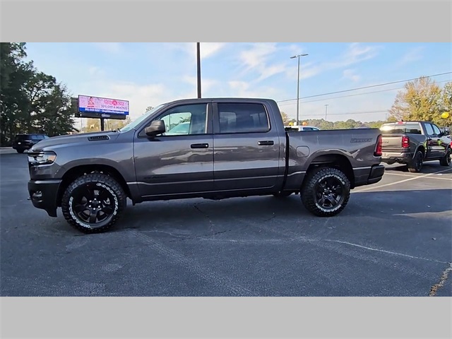 2026 Ram 1500 Warlock Crew Cab 4x4 5'7" Box
