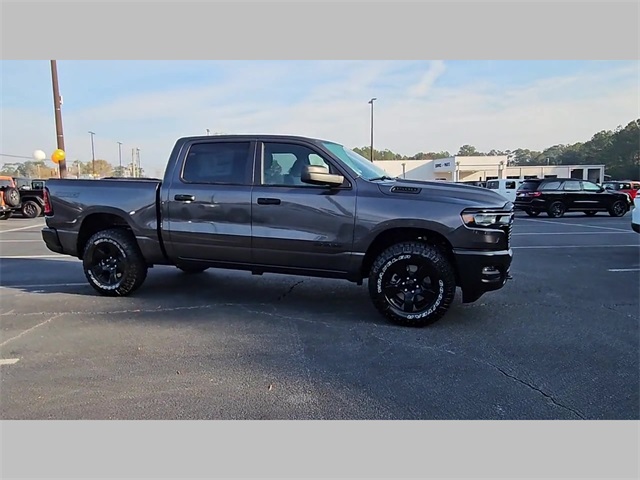 2026 Ram 1500 Warlock Crew Cab 4x4 5'7" Box