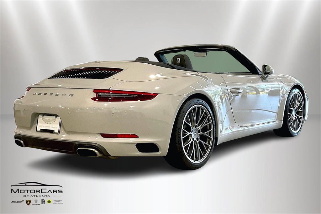 2019 Porsche 911 Carrera Truck