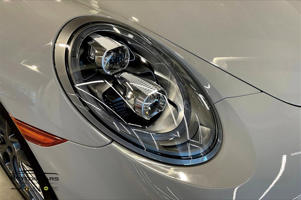 2019 Porsche 911 Carrera Truck