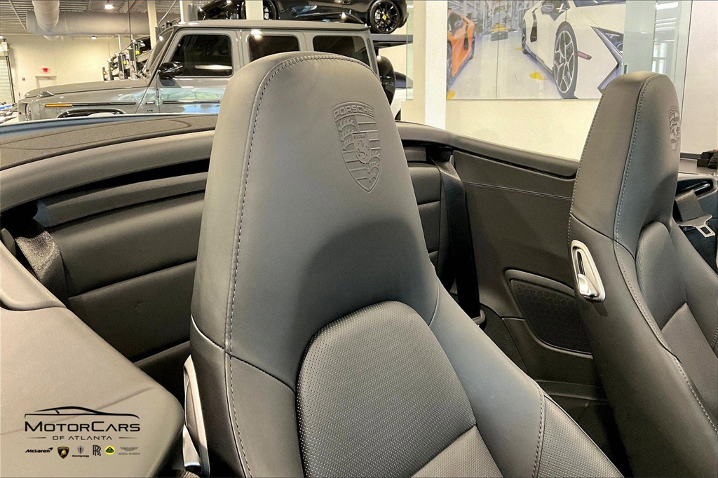 2019 Porsche 911 Carrera Truck