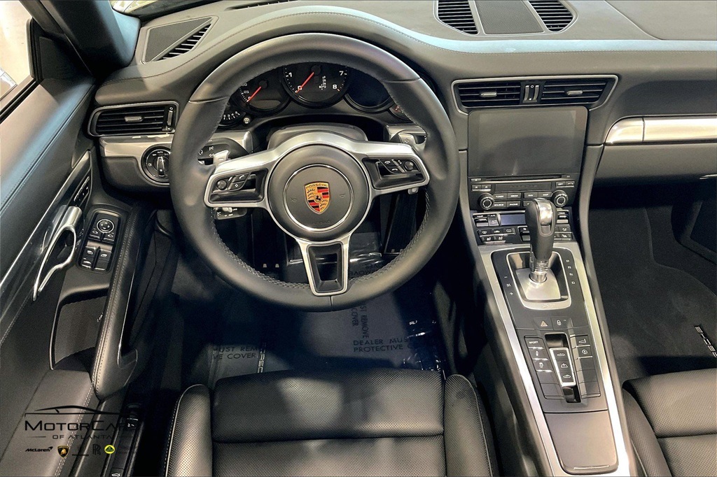 2019 Porsche 911 Carrera Truck