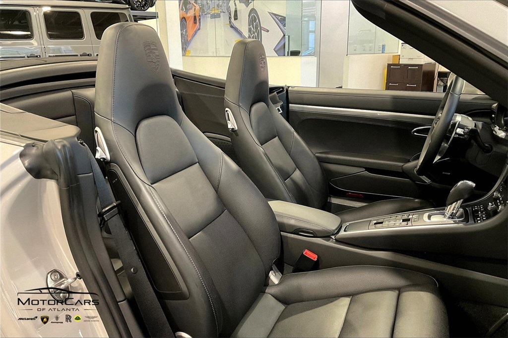 2019 Porsche 911 Carrera Truck
