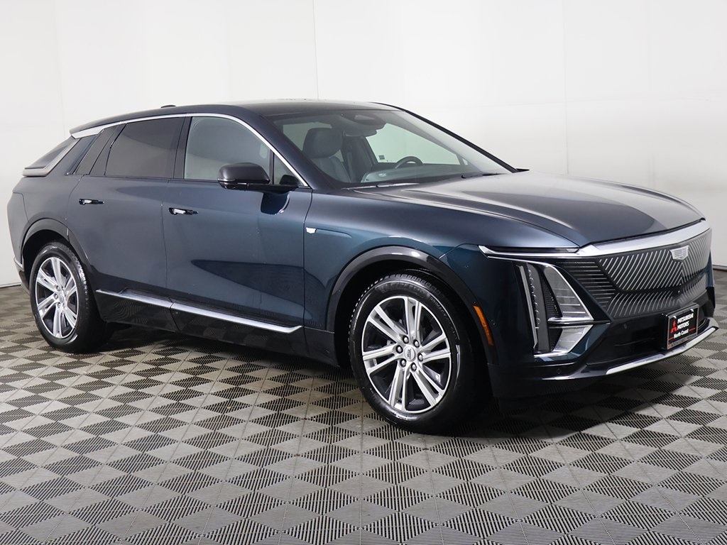 Used 2024 Cadillac LYRIQ Tech with VIN 1GYKPMRL8RZ130488 for sale in Cleveland, OH
