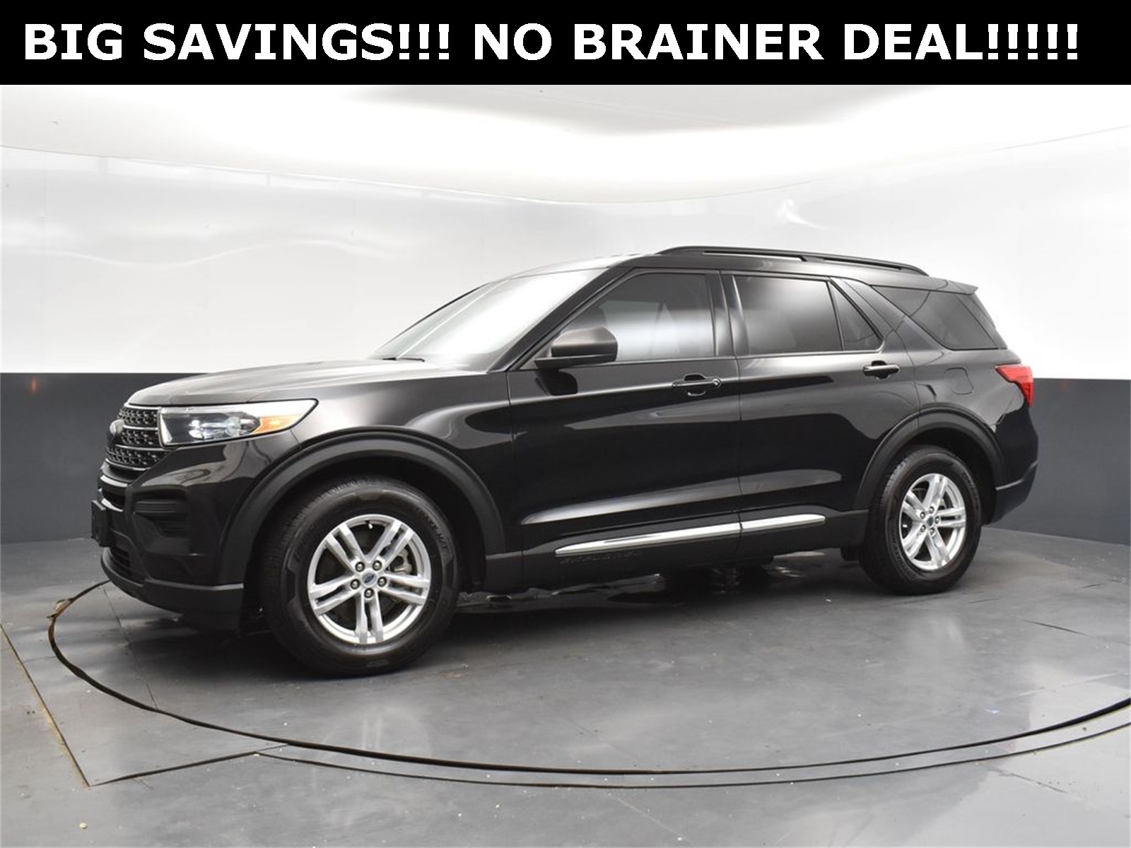 2022 Agate Black Metallic Ford Explorer XLT RWD SUV