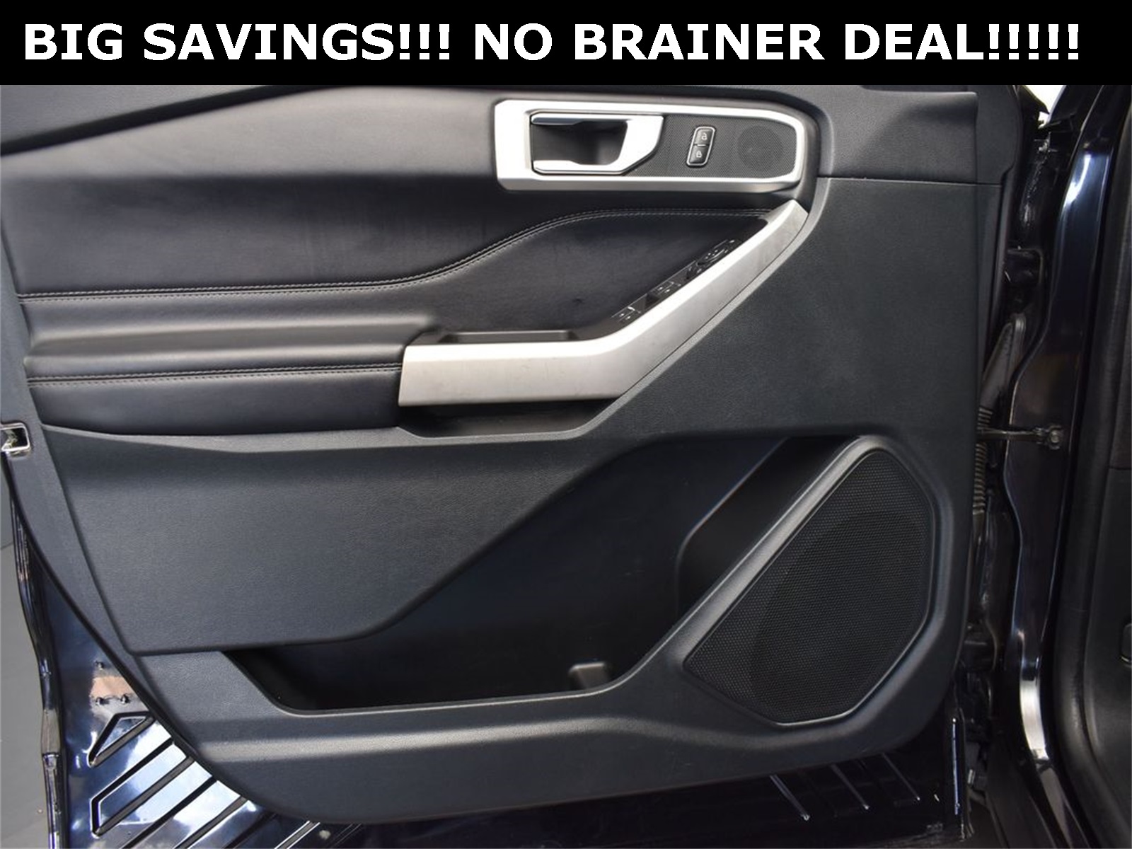 2022 Agate Black Metallic Ford Explorer XLT RWD SUV