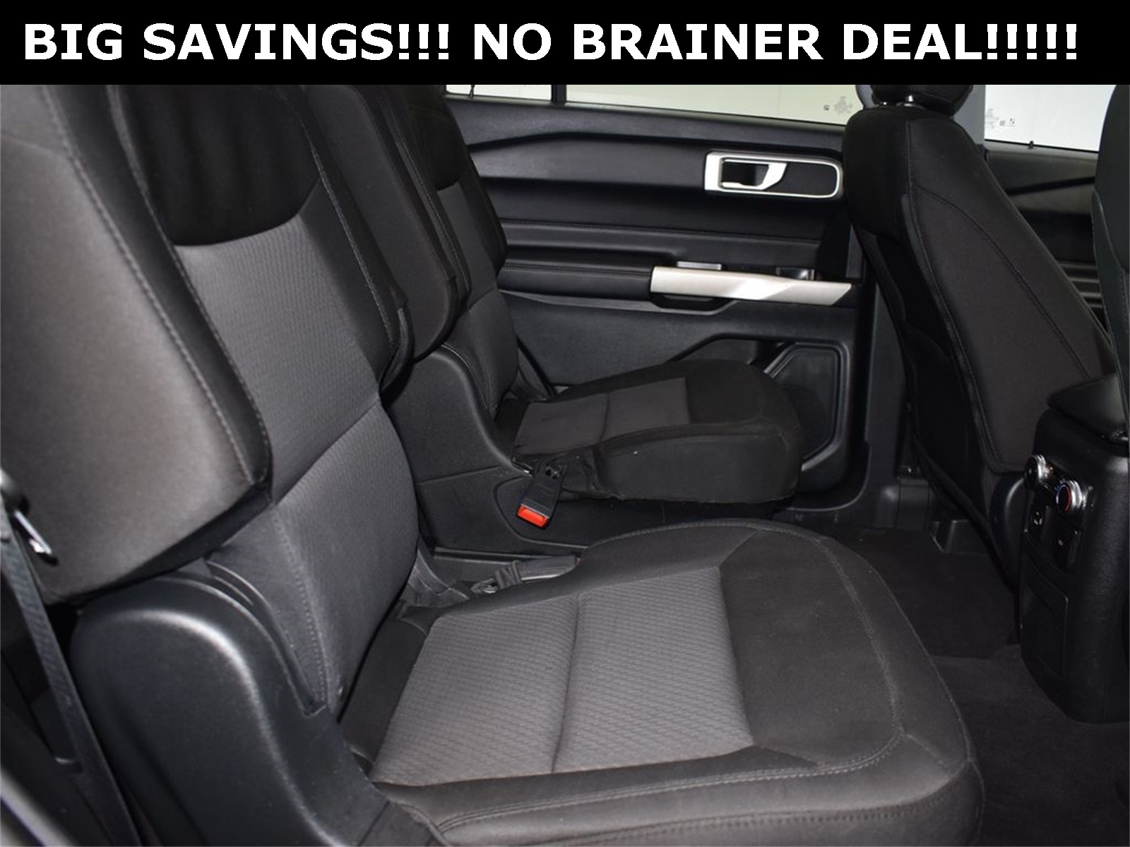 2022 Agate Black Metallic Ford Explorer XLT RWD SUV
