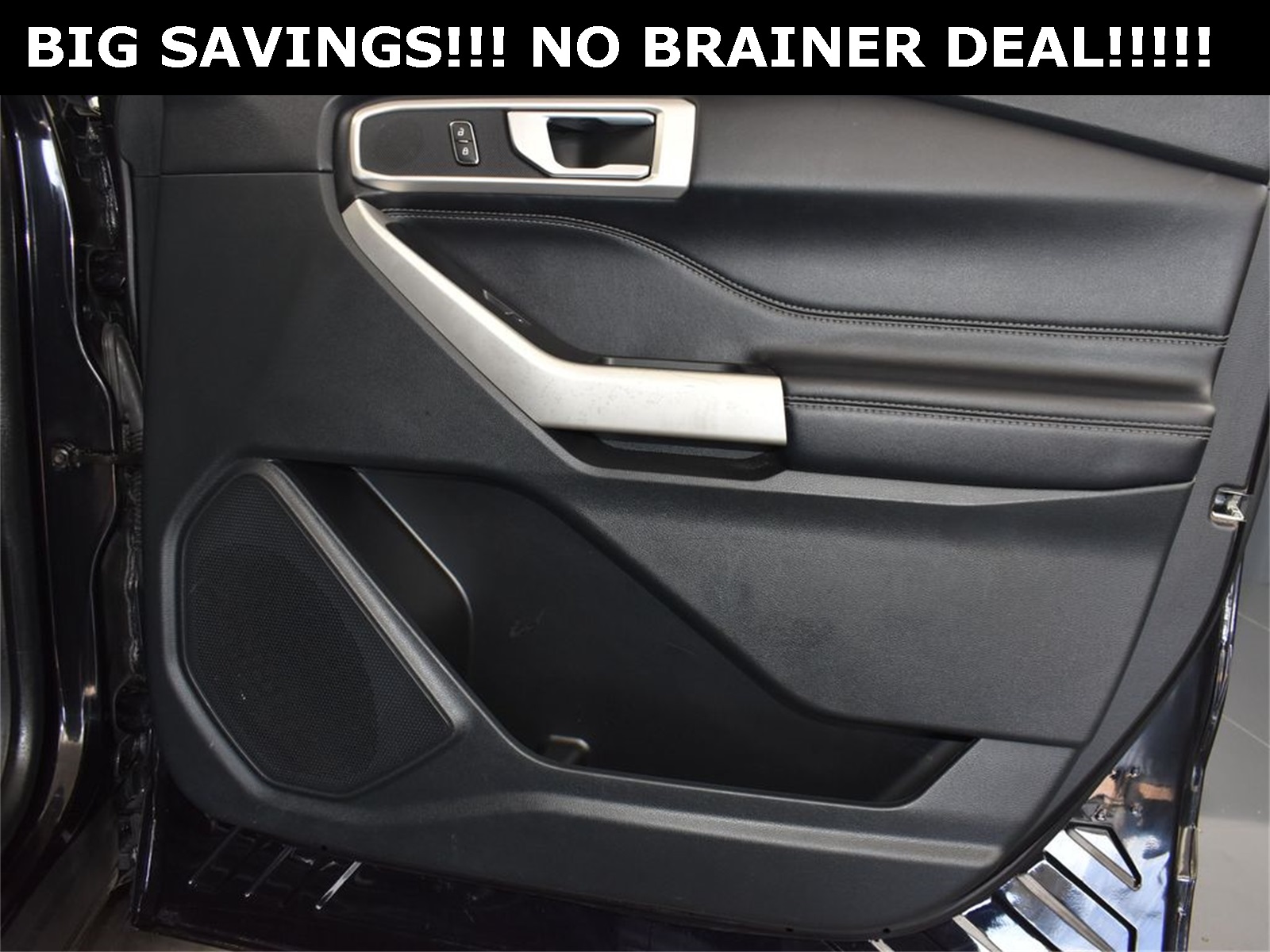 2022 Agate Black Metallic Ford Explorer XLT RWD SUV