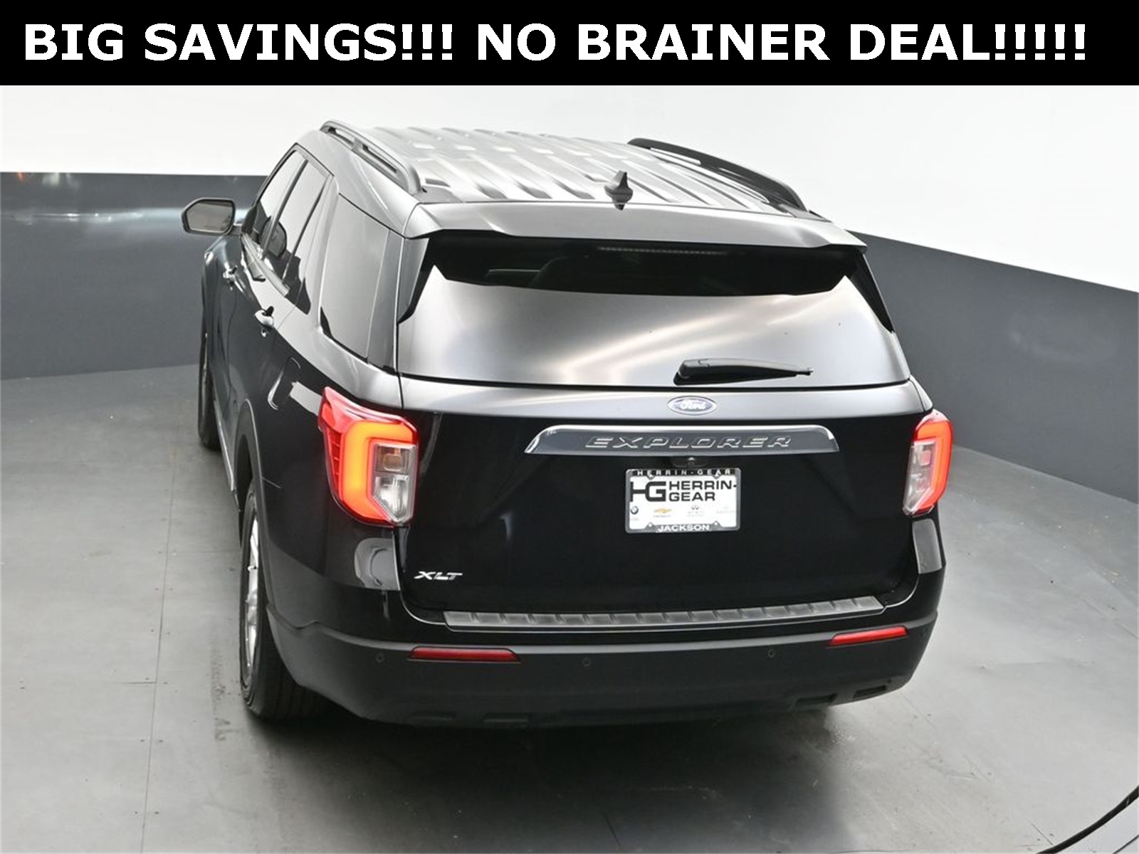 2022 Agate Black Metallic Ford Explorer XLT RWD SUV