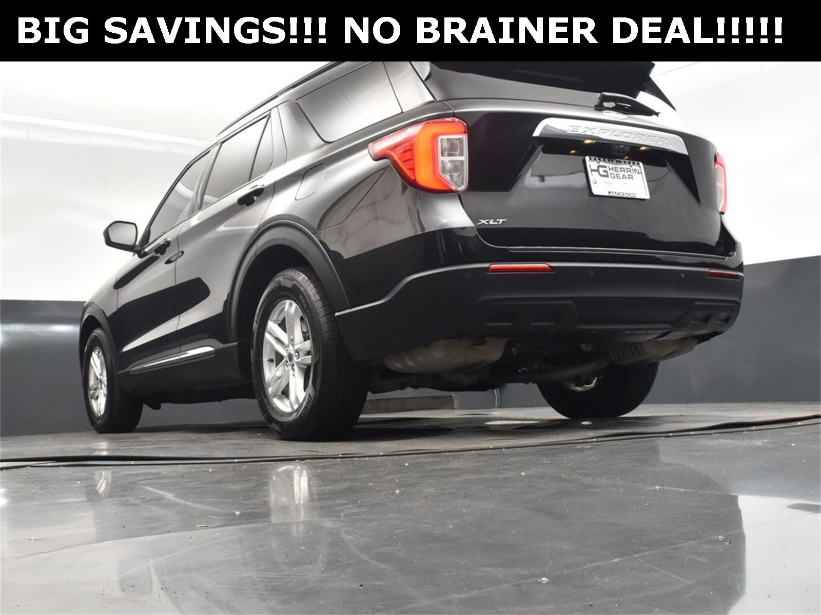 2022 Agate Black Metallic Ford Explorer XLT RWD SUV
