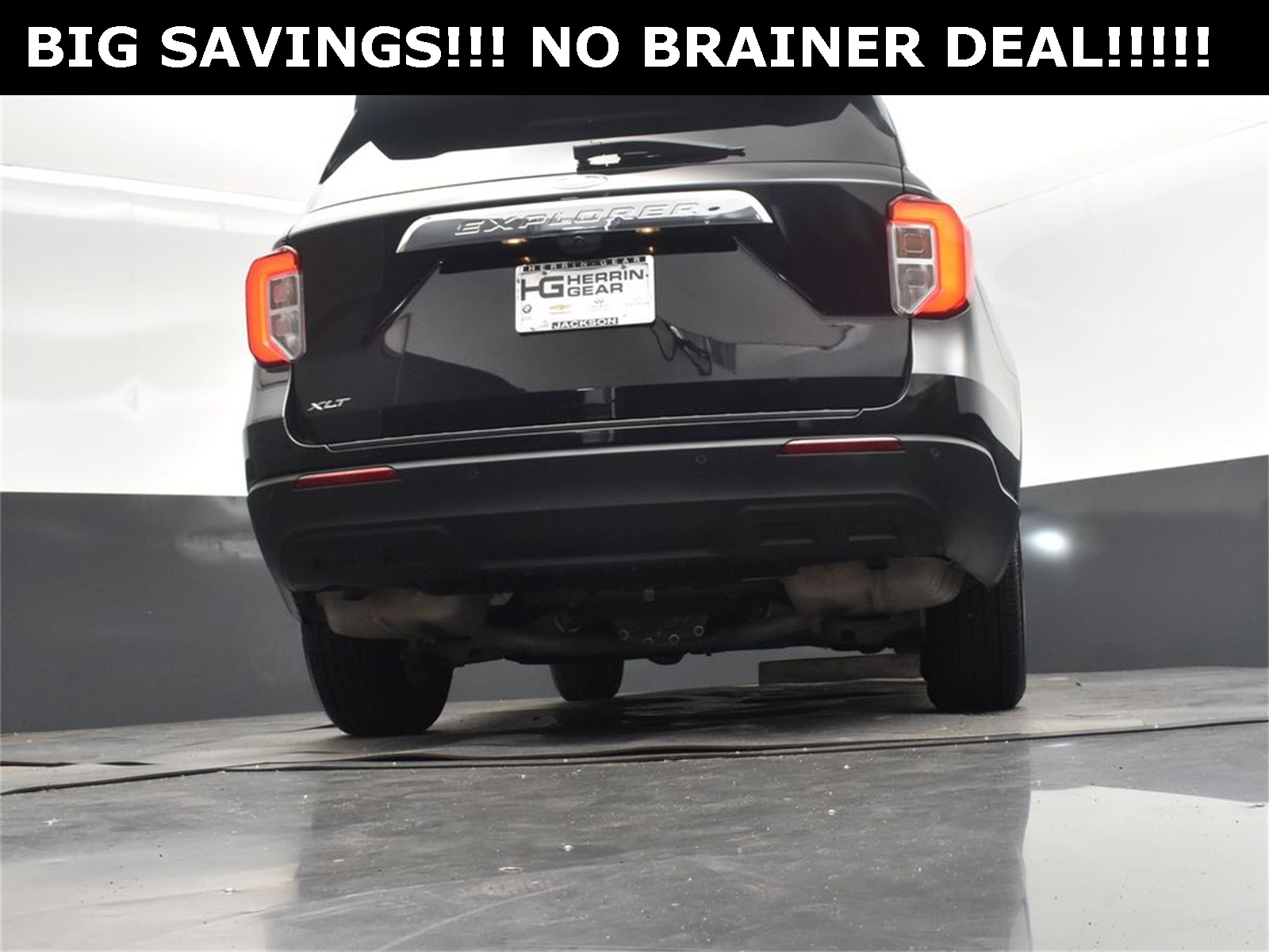 2022 Agate Black Metallic Ford Explorer XLT RWD SUV