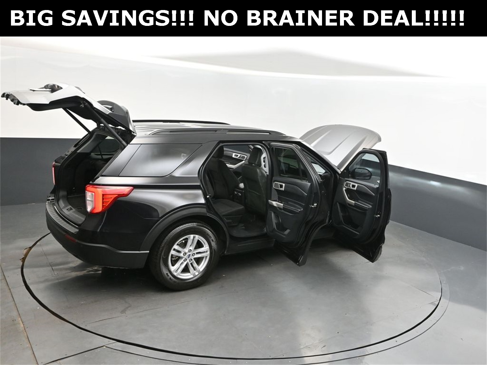 2022 Agate Black Metallic Ford Explorer XLT RWD SUV