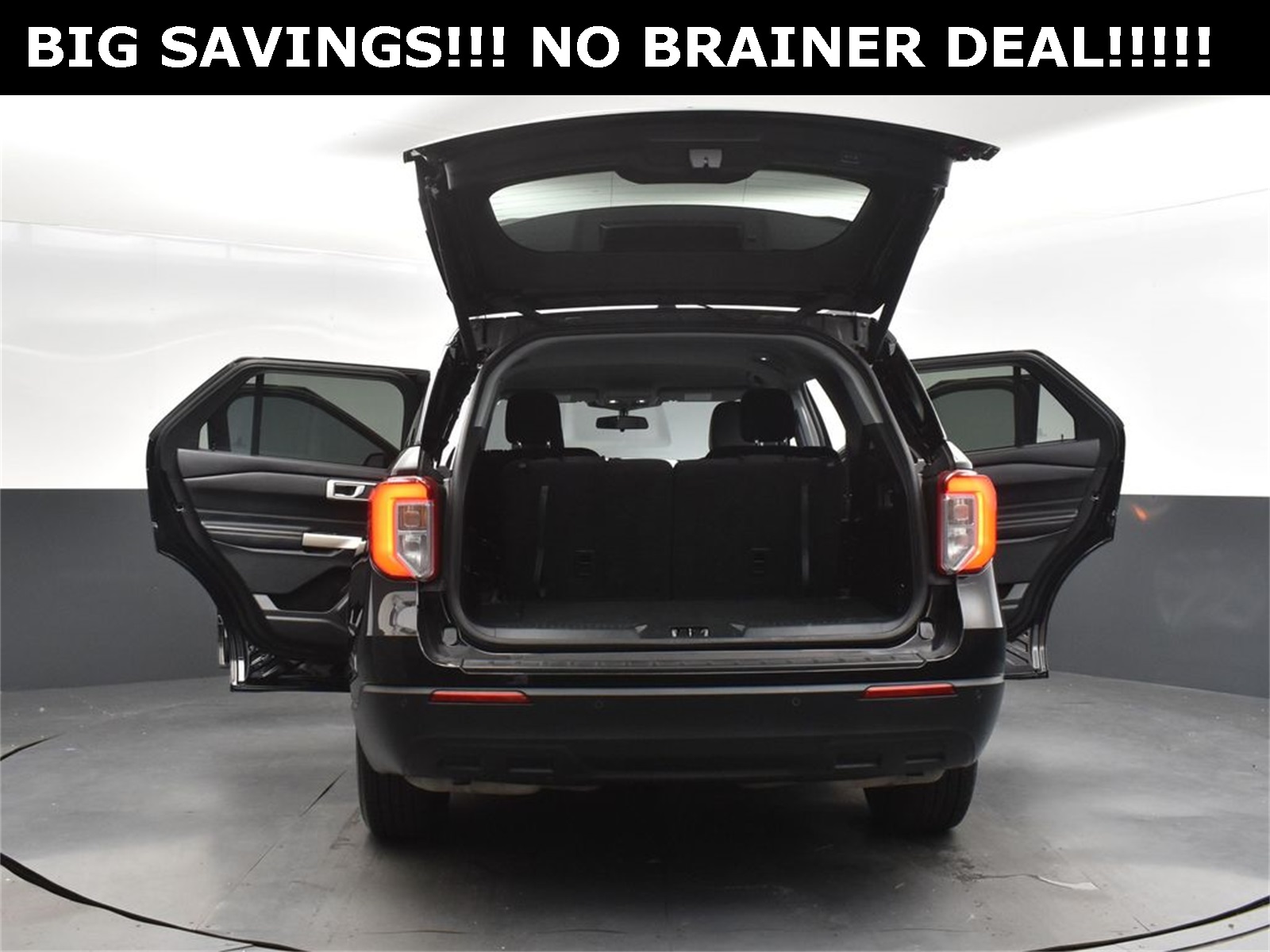 2022 Agate Black Metallic Ford Explorer XLT RWD SUV