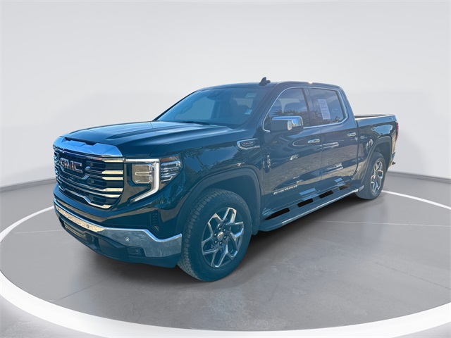 2024 GMC Sierra 1500 SLT's photo