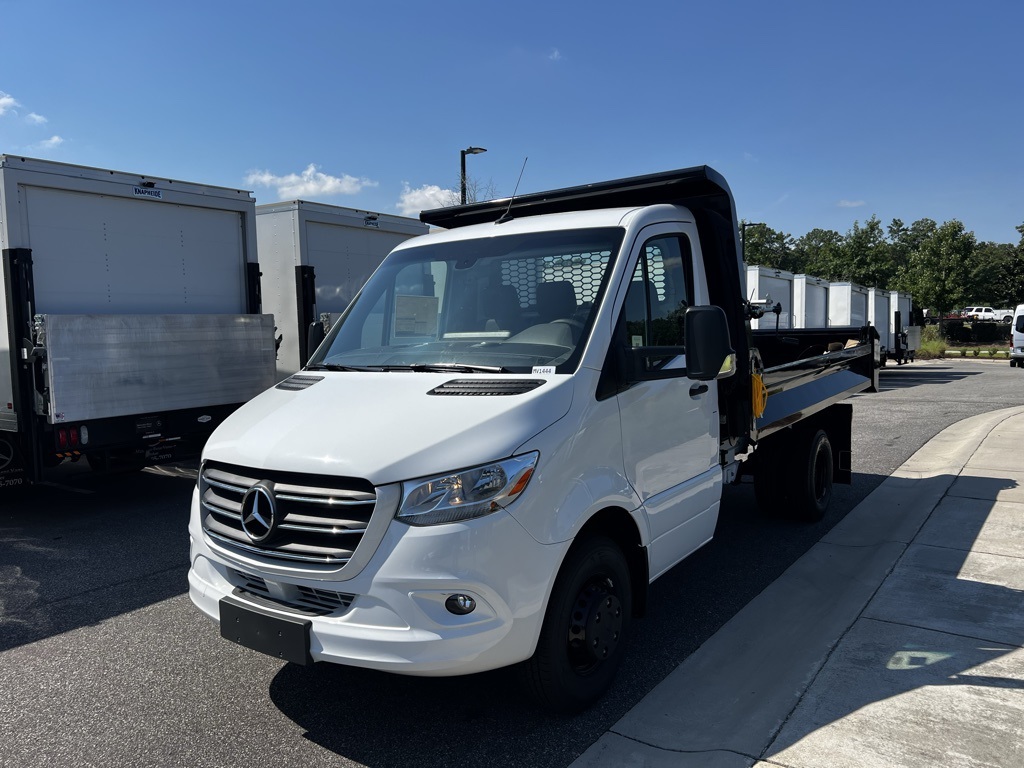 New 2024 Mercedes-Benz Sprinter 4500 Standard Cab Standard Roof DRW RWD Knapheide Dump Truck for sale #MV1444 - photo 12