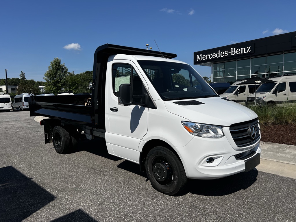 New 2024 Mercedes-Benz Sprinter 4500 Standard Cab Standard Roof DRW RWD Knapheide Dump Truck for sale #MV1444 - photo 3