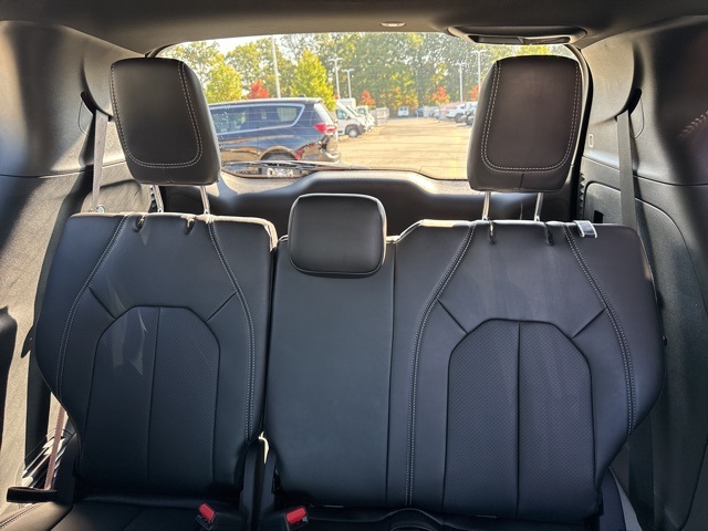 2026 Chrysler Voyager LX photo 11