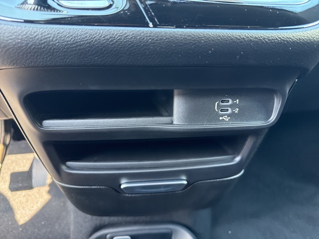 2026 Chrysler Voyager LX photo 23