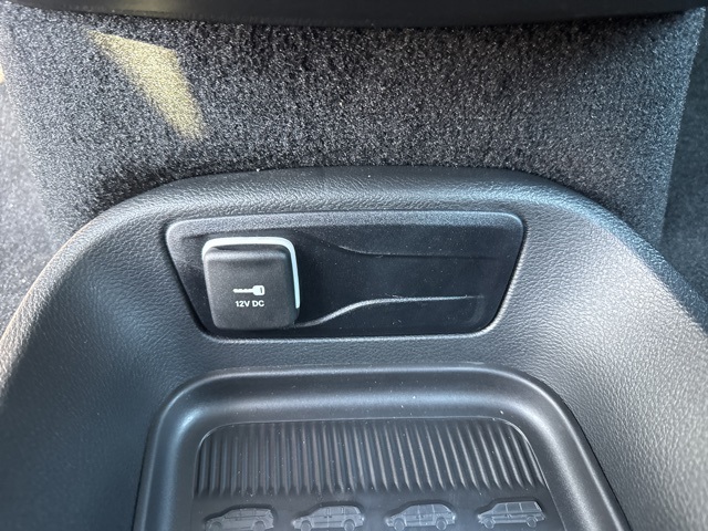 2026 Chrysler Voyager LX photo 24