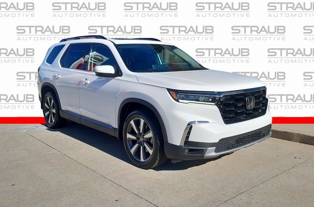 2023 Honda Pilot Touring's photo