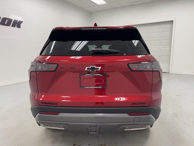 new 2026 Chevrolet Equinox car, priced at $33,977