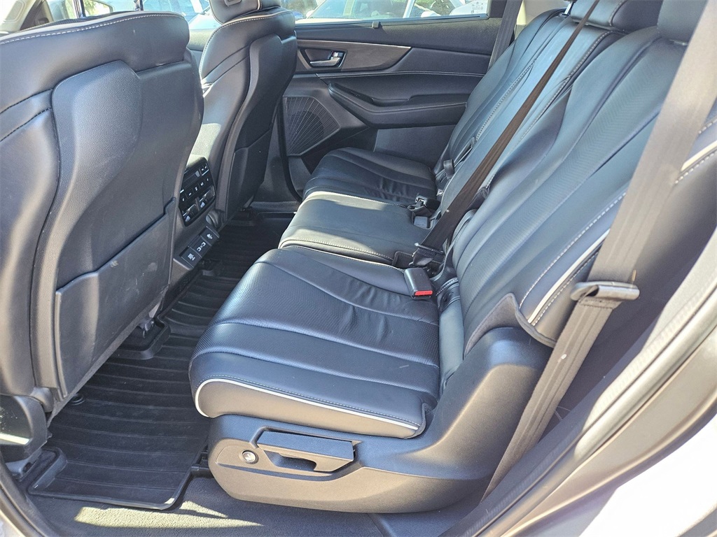 2023 Acura MDX SH-AWD Advance photo 11