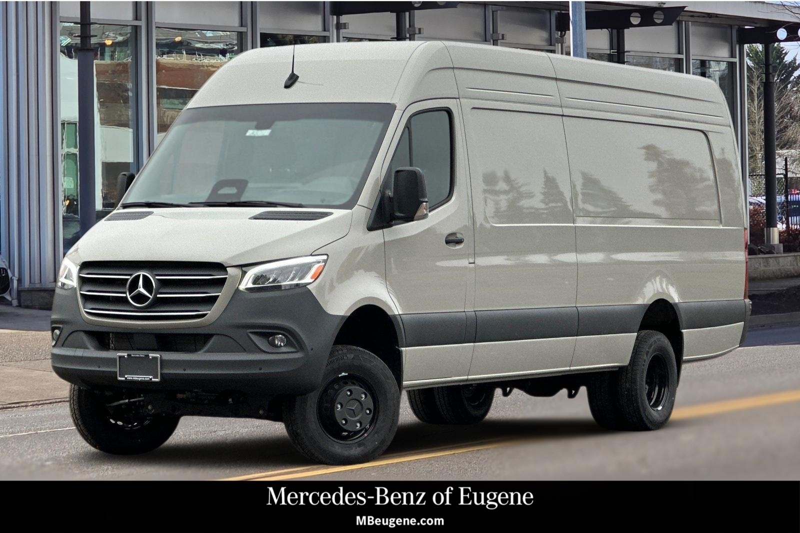 2026 Mercedes-Benz Sprinter Cargo Van Base's photo