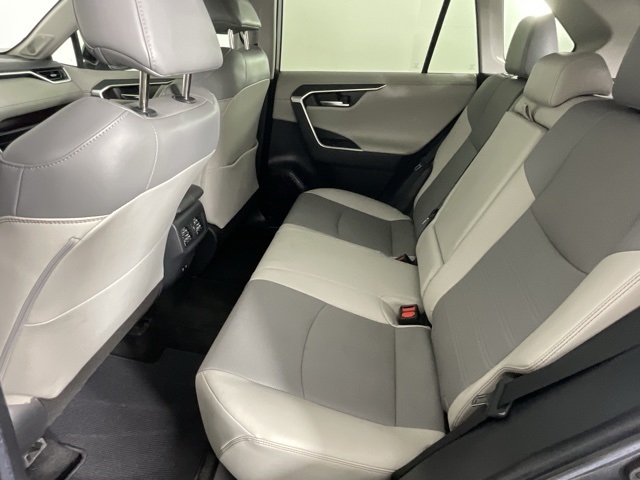 2019 Toyota RAV4 Limited photo 19