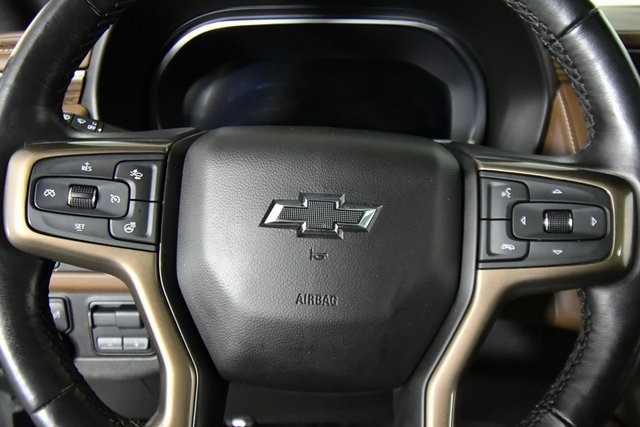 2022 Chevrolet Tahoe High Country photo 2