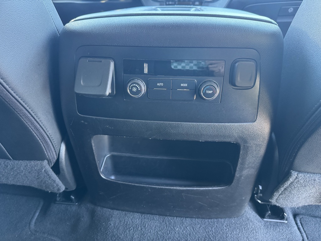 Photo of 2019 Chevrolet Tahoe LT in Jacksonville, NC - 32,  2019 Chevrolet Tahoe LT:16952P