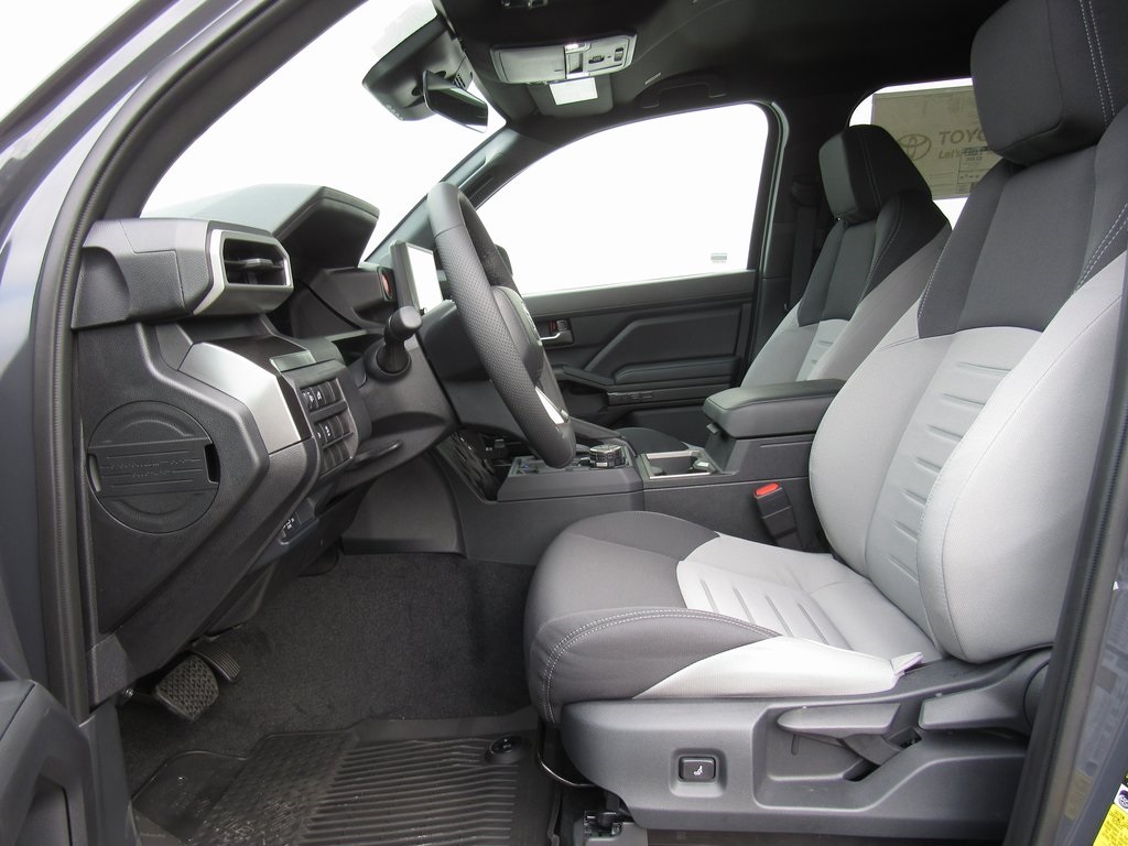 2025 Toyota Tacoma TRD Off-Road Double Cab photo 11