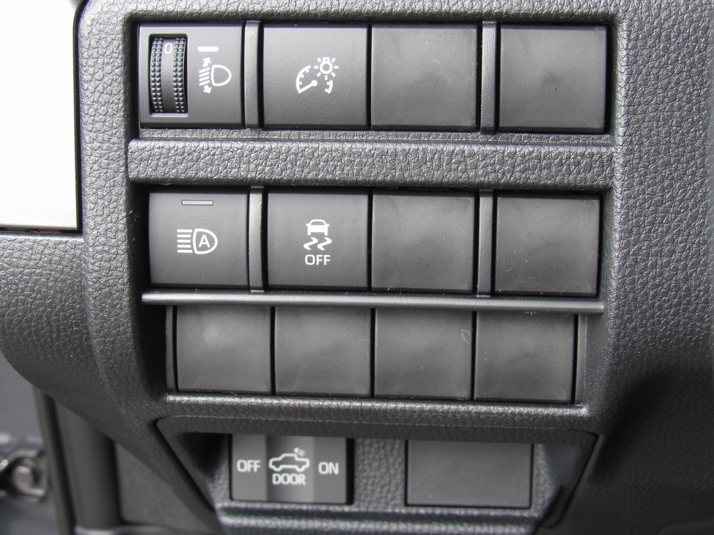 2025 Toyota Tacoma TRD Off-Road Double Cab photo 30