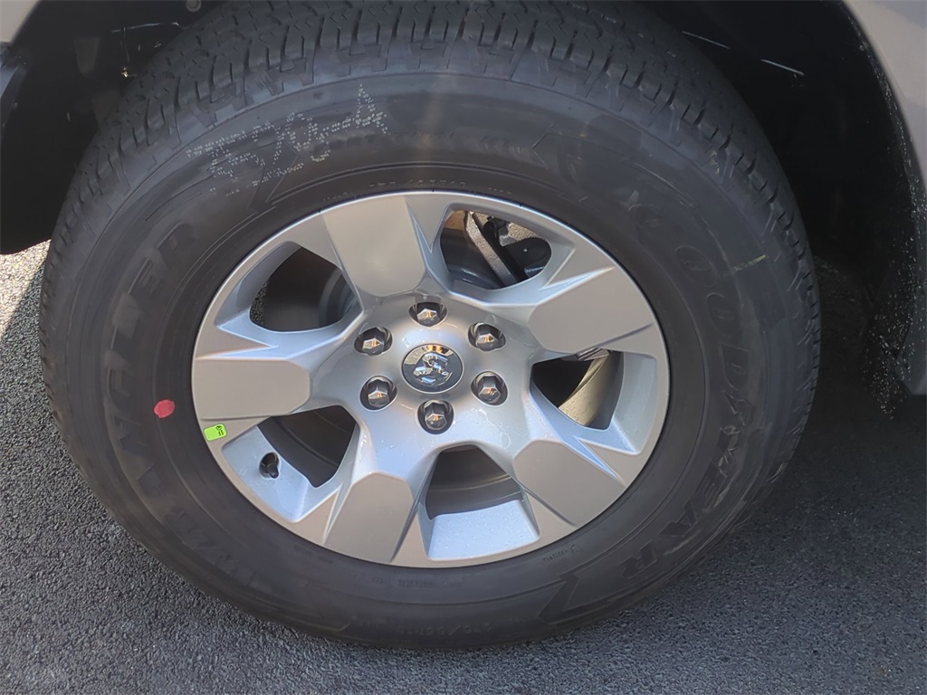 2025 Ram 1500 Big Horn Lone Star photo 5