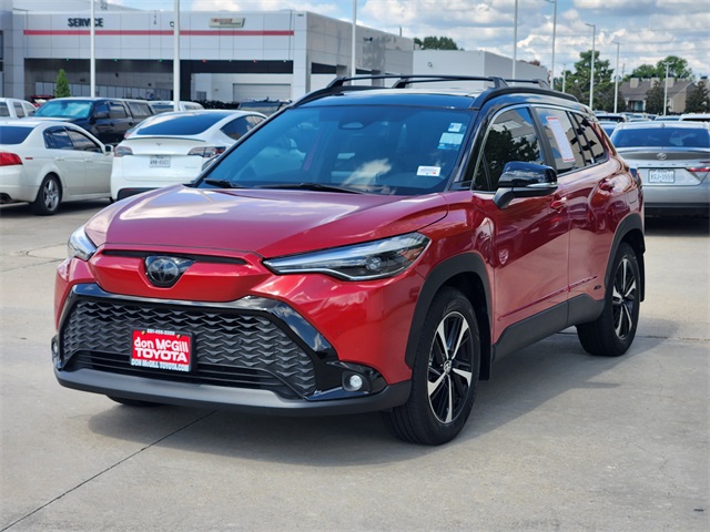 2024 Toyota Corolla Cross XSE photo 2