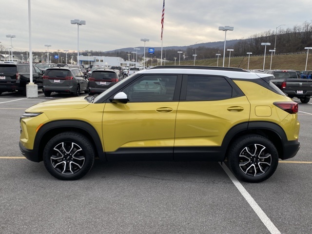 used 2025 Chevrolet TrailBlazer car, priced at $26,776