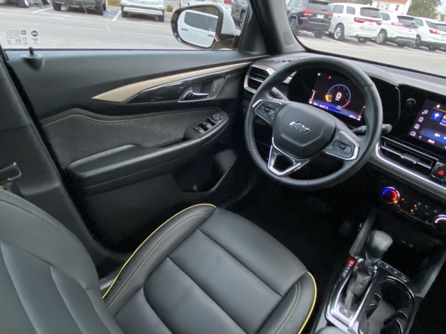 used 2025 Chevrolet TrailBlazer car, priced at $26,776