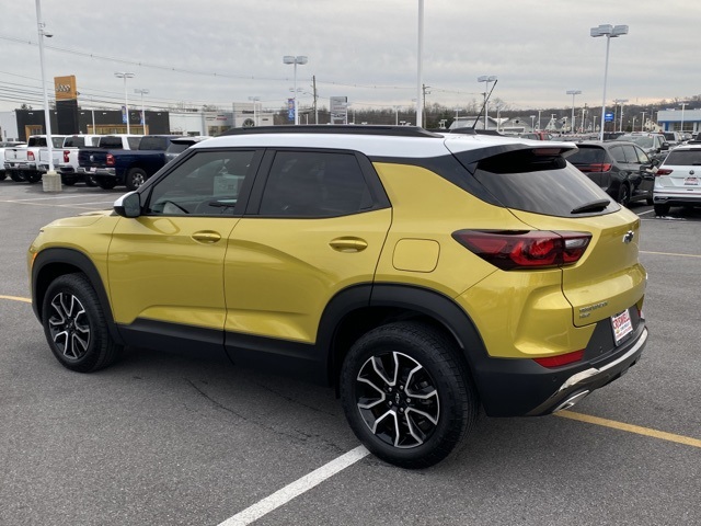 used 2025 Chevrolet TrailBlazer car, priced at $26,776