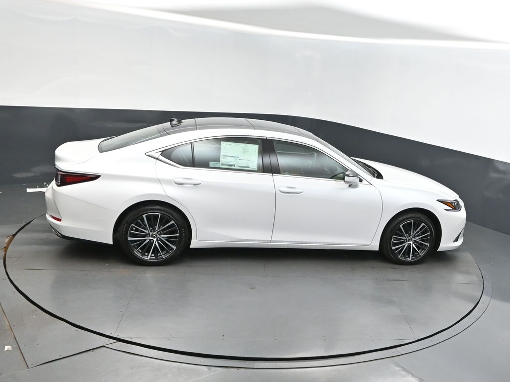 2025 Lexus ES 350 photo 29